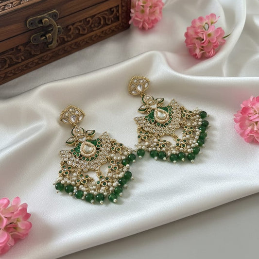 Emerald Aura Kundan Chandbalis